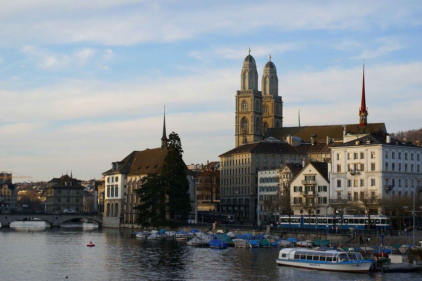 Picture 4 for Activity From Zurich: 8-Day Tour to Geneva with Tickets and Lodging