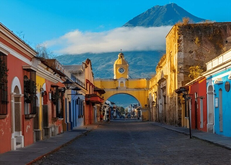 From Guatemala City, Tour to Antigua Guatemala