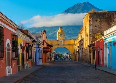 From Guatemala City, Tour to Antigua Guatemala
