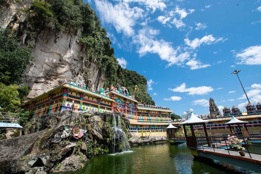 Picture 4 for Activity Kuala Lumpur: Batu Caves, Ramayana Caves and Kanching Falls