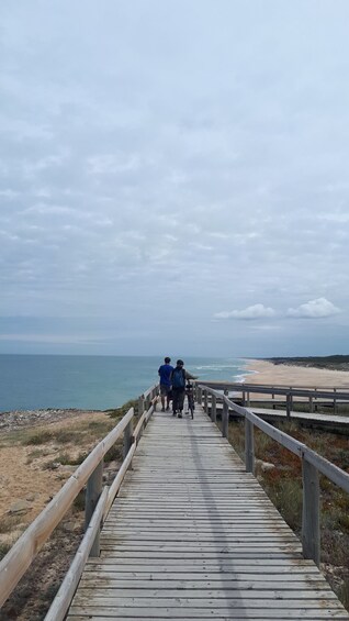 Picture 4 for Activity Nazaré: Beaches of Nazaré Guided E-Bike Tour