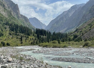 (All in One-Day) Ala-Archa National Park & Bishkek City Tour