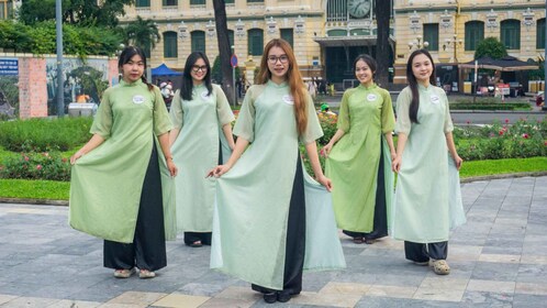 Saigon: City Highlights & Unseen Tour|Opt: Female Riders