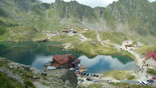 Sibiu: Recorrido en coche privado por la autopista Transfagarasan y el lago...