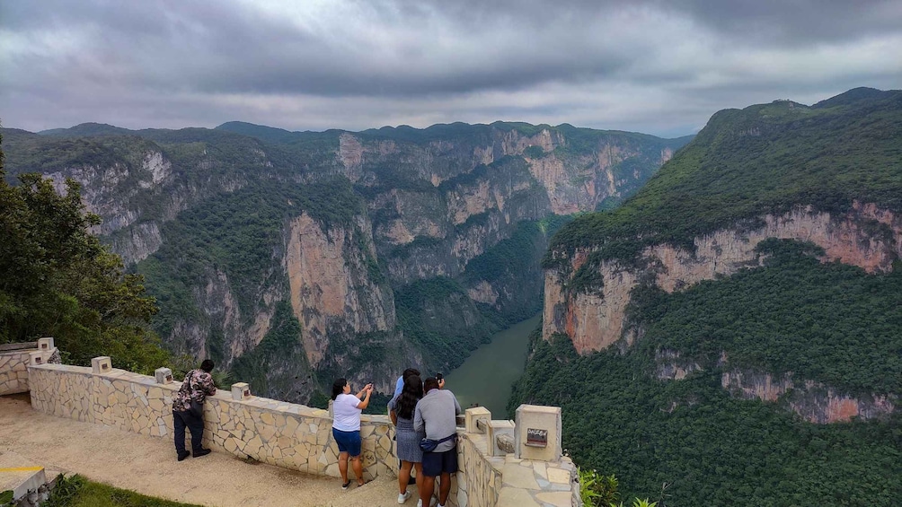 Picture 2 for Activity Tuxtla Gutierrez: Sumidero, Chiapa de Corzo and Miradores