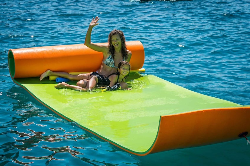 Picture 20 for Activity Private Boat Charter all included, Playa Flamingo
