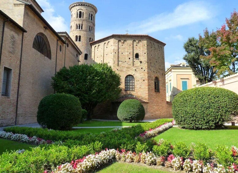 Picture 1 for Activity Ravenna private tour with entrance to monuments