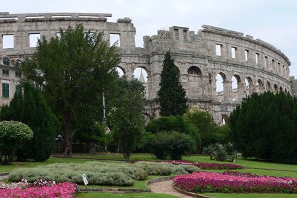 Pula: Tour auf Deutsch mit einer waschechten Pulanerin