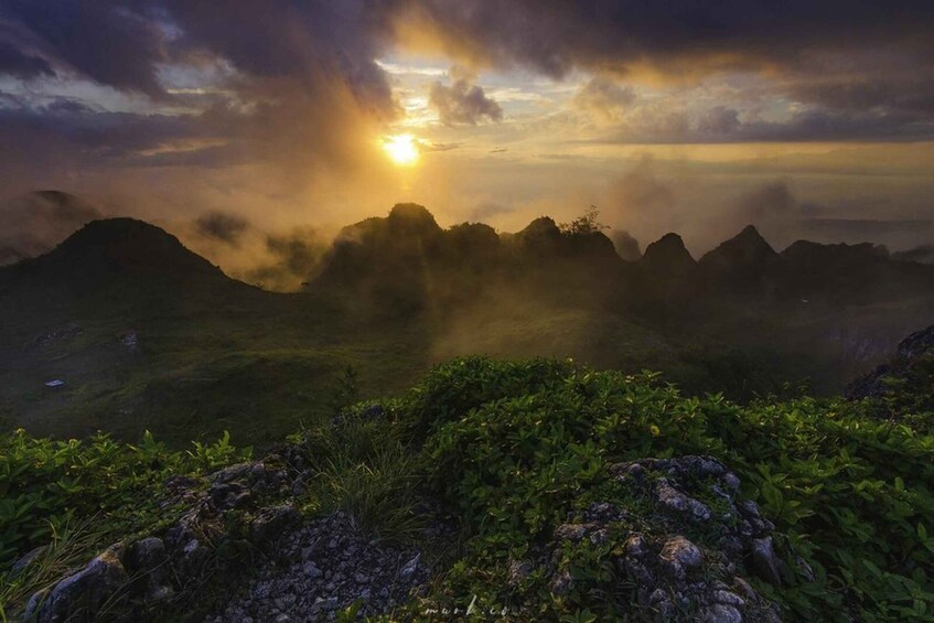 Osmeña Peak and Kandungaw Peak Hiking Trail