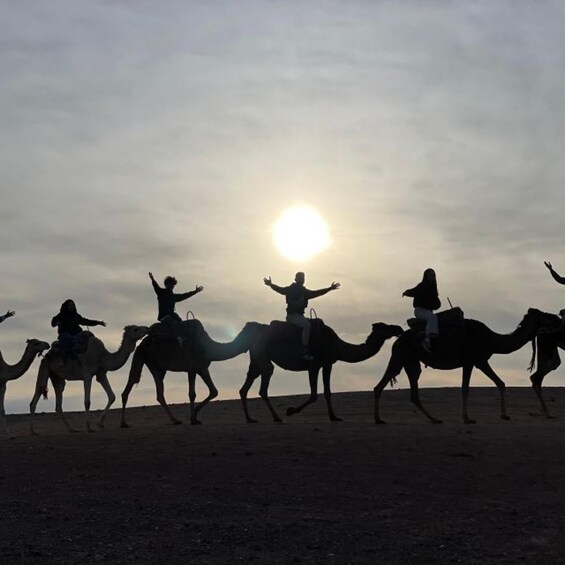 Marrakech: Sunset Camel Ride in Agafay Desert & Dinner Show