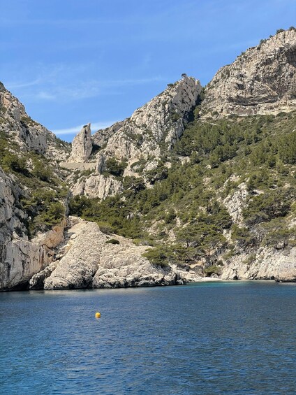 Picture 2 for Activity Marseille: Calanques National Park Sailing Cruise with Lunch