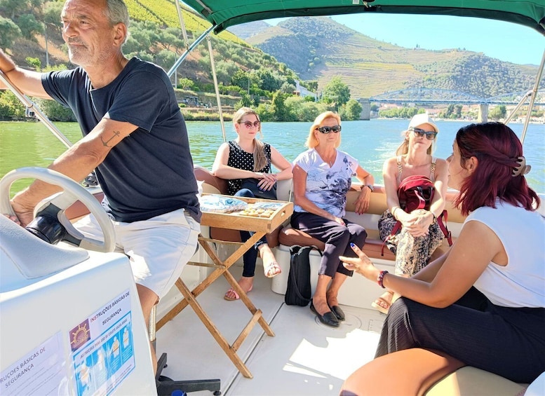 Porto: Private Tour Douro Valley/Winery SECXVIII /Boat/Lunch