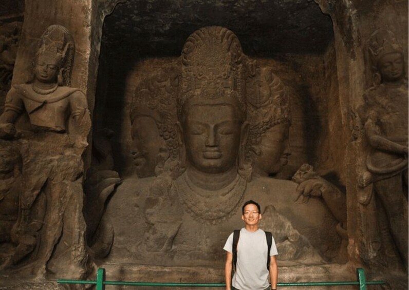 Picture 8 for Activity From Colaba: Half-Day Sightseeing Tour with Elephanta Caves