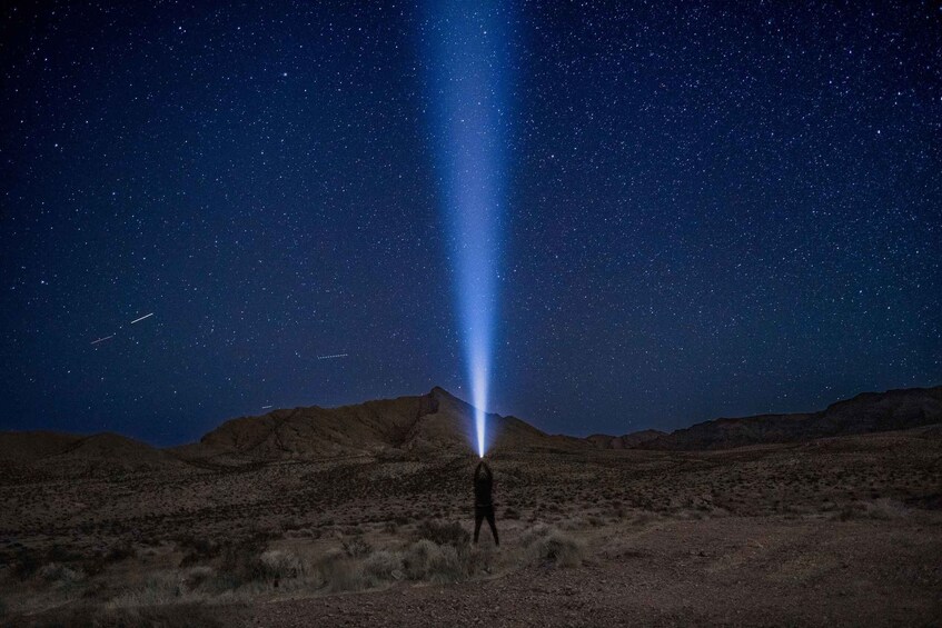 El Gouna: Desert Star-Watching Adventure by Jeep with Dinner