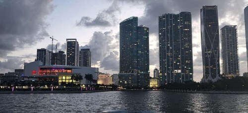 Miami: Biscayne Bay Millionaire's Row Boat Tour