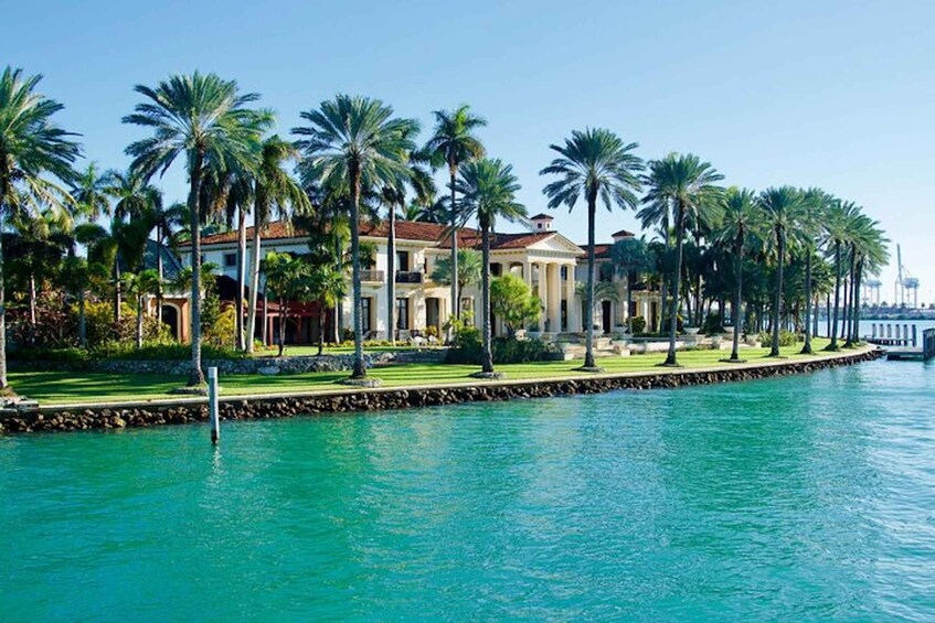 Picture 3 for Activity Miami: Biscayne Bay Millionaire's Row Boat Tour