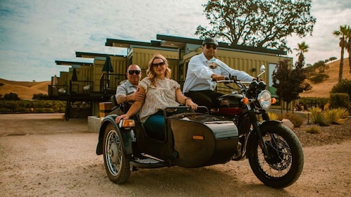 Paso Robles: Wine Country Sightseeing Tour by Sidecar