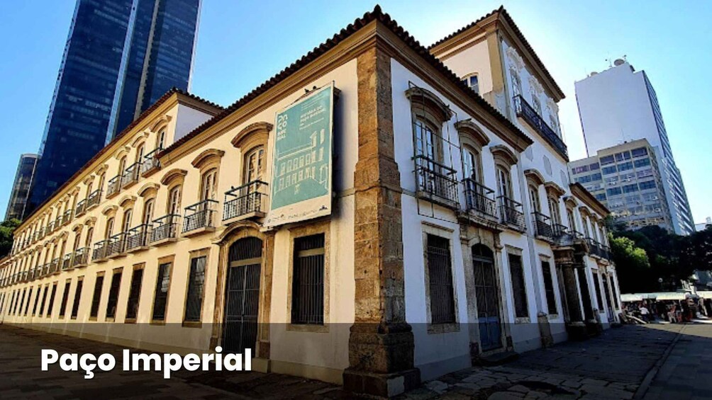 Picture 4 for Activity Rio History Walking Tour