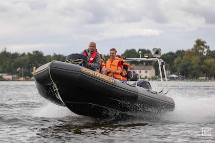 Warsaw: Speedboat cruise on Vistula