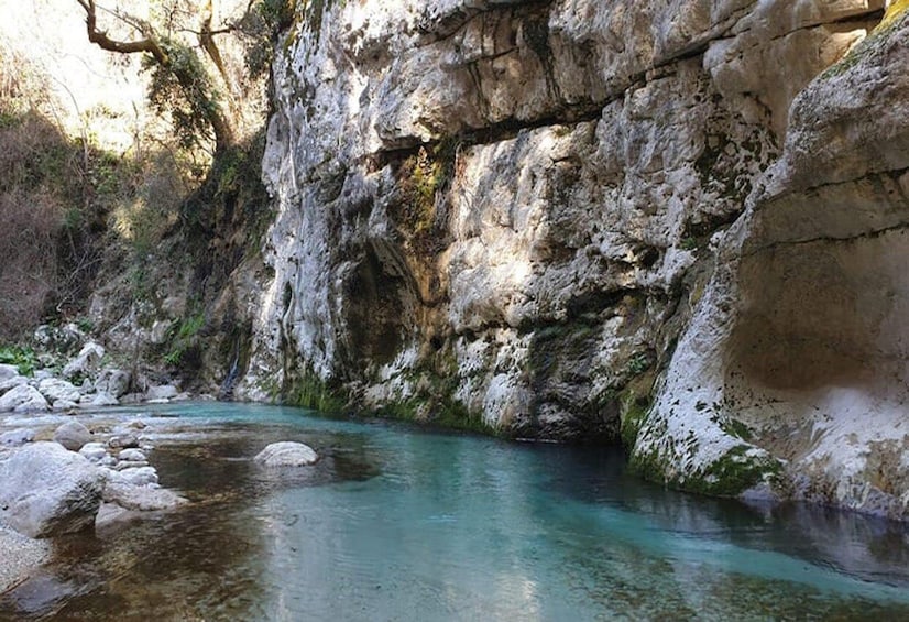 Nivica: Tepelena and Nivica Canyons