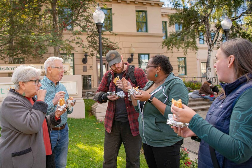 Anchorage: Downtown Food & History Walking Tour