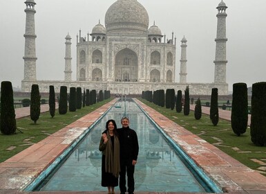Von Delhi nach Agra & Taj Mahal Rundreise mit dem Privatwagen