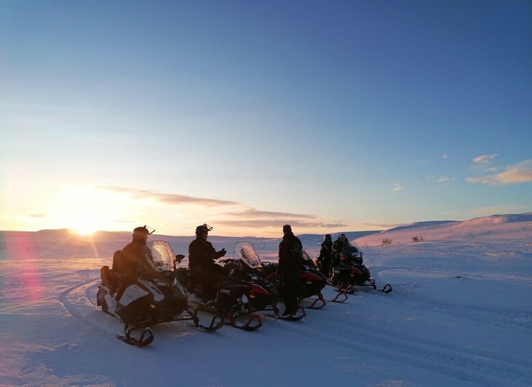 Picture 8 for Activity Alta: Guided Snowmobile Safari on Finnmarksvidda With Snacks