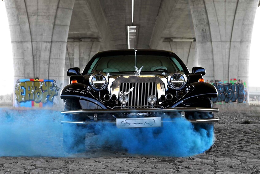 Picture 2 for Activity Prague: 1-Hour Vintage Limousine Rental