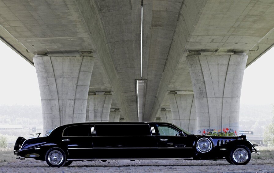 Picture 4 for Activity Prague: 1-Hour Vintage Limousine Rental