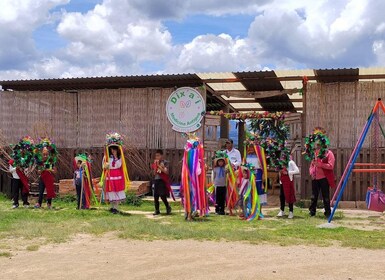 Amealco: Doll workshop and cookie and pulque tasting