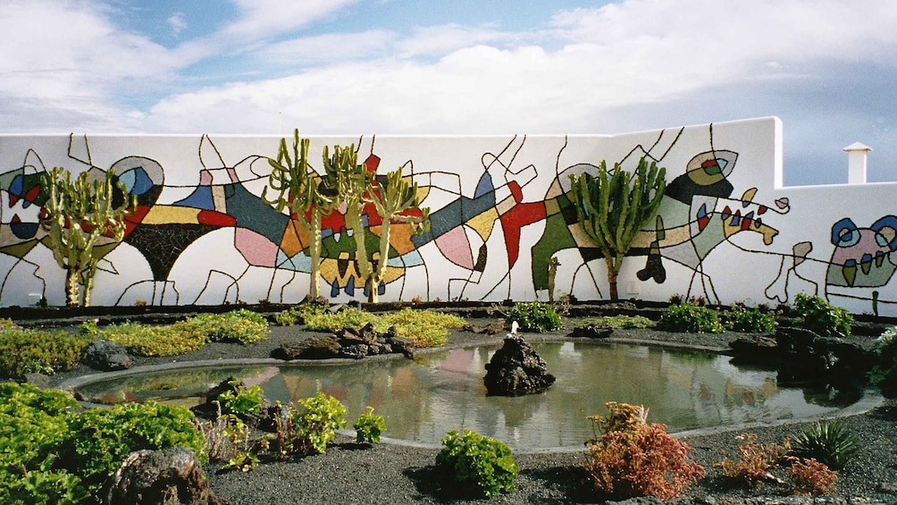 Picture 2 for Activity Lanzarote: César Manrique & Teguise Market from Cruise Port