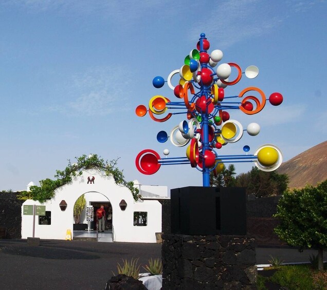 Picture 3 for Activity Lanzarote: César Manrique & Teguise Market from Cruise Port