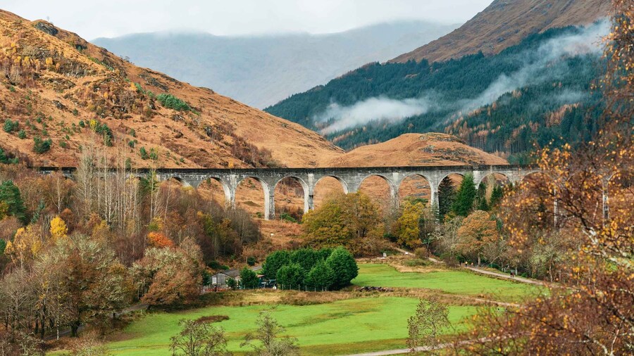 Picture 2 for Activity From Edinburgh: Glenfinnan, Fort William, & Glencoe Day Tour