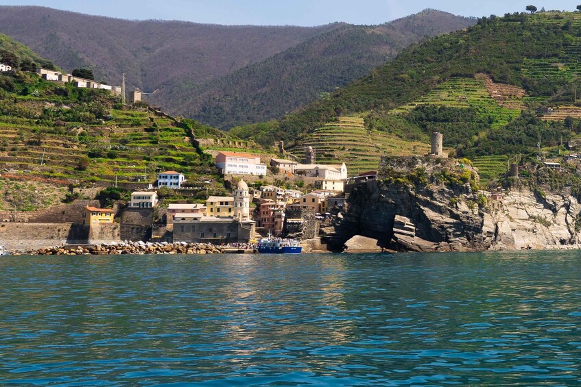 Picture 15 for Activity From La Spezia: Cinque Terre Boat Tour with Lunch and Drinks