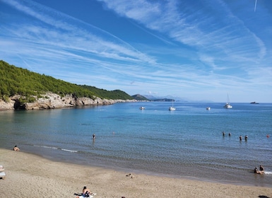 Dubrovnik: 3 Island Fun Boat Tour with Lunch and Guide