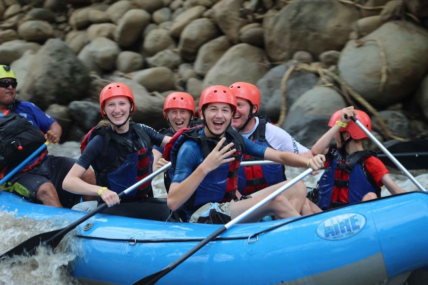 La Fortuna: River Rafting Tour with Costa Rican Lunch