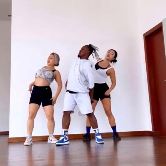 Picture 4 for Activity Accra: 2Day Afro Dance Class with Lunch