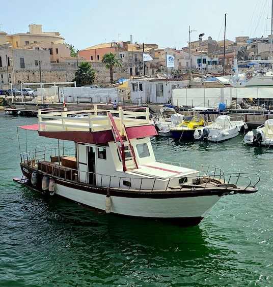 Picture 7 for Activity Syracuse: Ortigia Island Boat Tour with Lunch and Wine