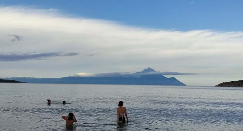 Thessaloniki: Halkidiki Beach-Hopping with Swimming
