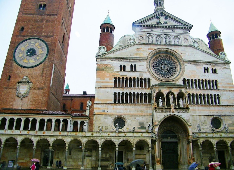 Cremona private city tour with licensed tour guide