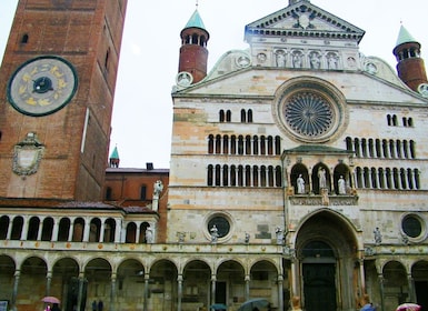 Cremona private city tour with licensed tour guide