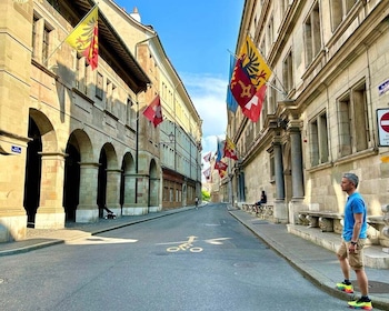 Geneva: Private City Highlights Guided Walking Tour