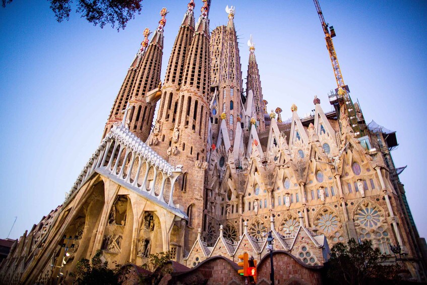 Picture 4 for Activity Segway Tour: Gaudi Highlights