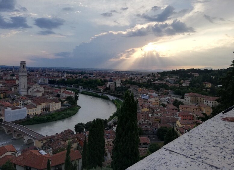 Picture 2 for Activity Verona: Night Walking Tour