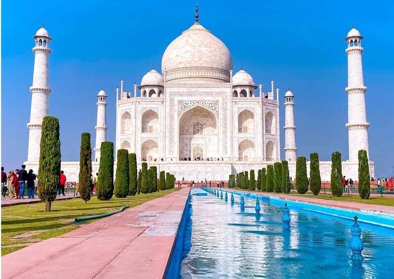 Picture 2 for Activity Agra: Complete Taj Mahal Skip-the-line ticket & Guided Tour