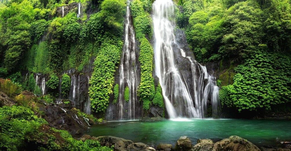 Picture 6 for Activity Bali: Munduk Waterfalls Trek, Twin Lakes and Temple Tour