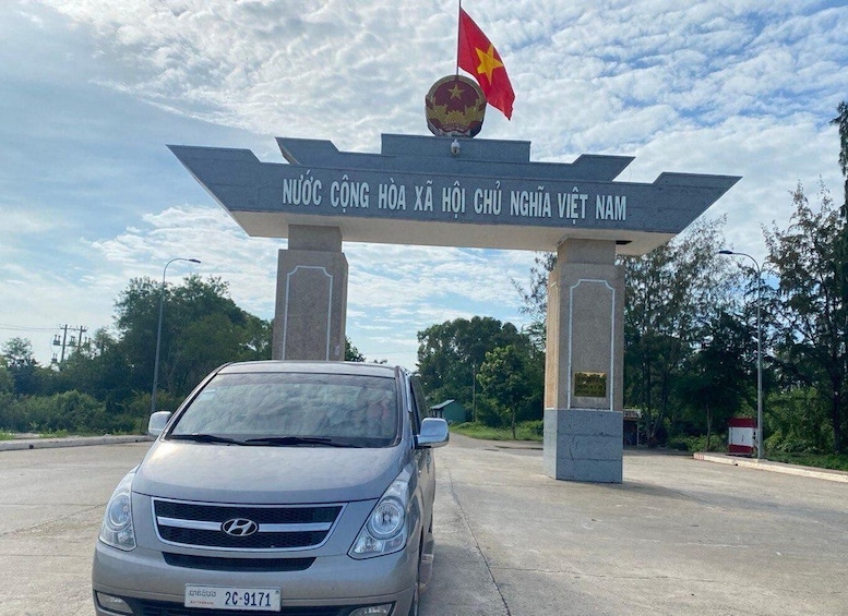 Private Taxi Phnom Penh to Ha Tien ferry Pier to Phu Quoc