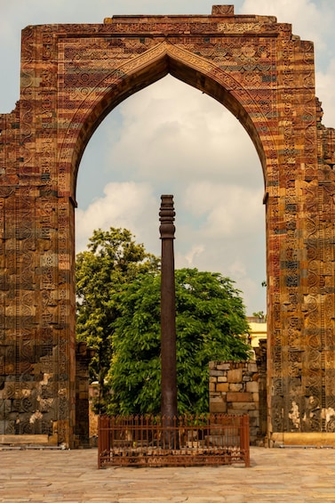 Picture 1 for Activity Qutub Minar Private Tour by car with Skip the line