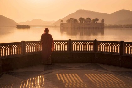 Dari Agra: Tur Sehari Jaipur dengan Mobil dengan Pengantaran dari Agra / De...