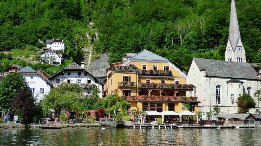 Picture 3 for Activity Hallstatt Private Walk Tour